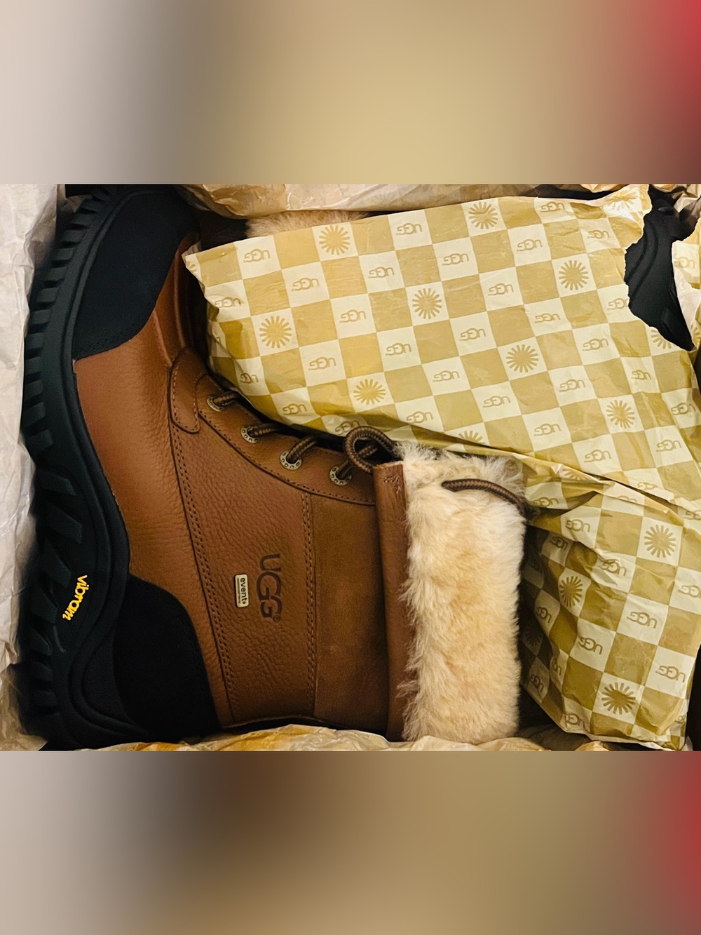 UGG Woman’s Brown Leather Fur-Lined Cold-Weather Boot